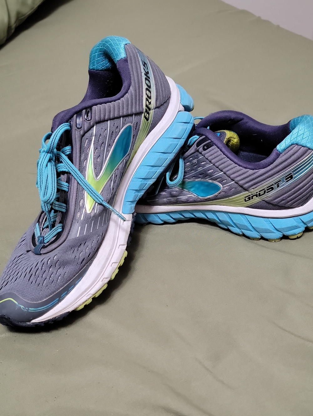 Brooks Ghost 13 Women's Running Shoes - Gray with Teal Accents